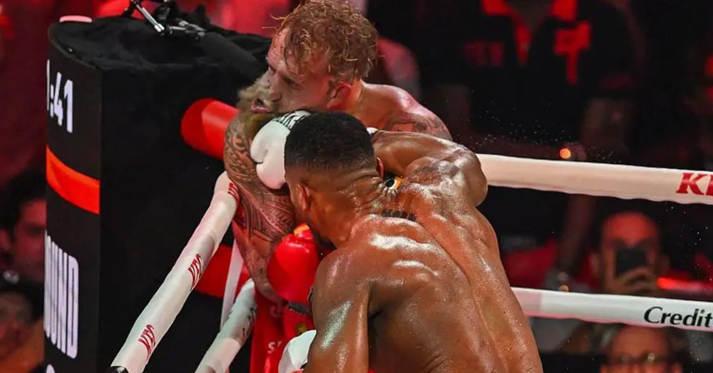 មិនធម្មតា! Joshua វ៉ៃ Paul បែកថ្គាមខ្ទេច ដោយបង្ខំឱ្យចុះចាញ់ត្រឹមទឹកទី៦ ប៉ុណ្ណោះ