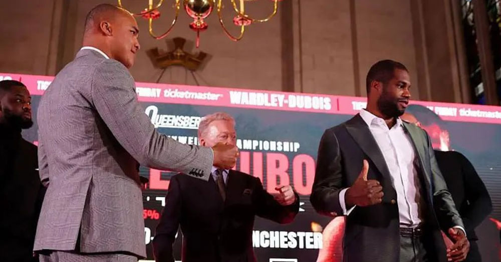 Dubois បដិសេធពីការបង្ហាញកណ្តាប់ដៃ ទល់នឹងជើងឯកពិភពលោក Wardley ក្នុងសន្និសីទ