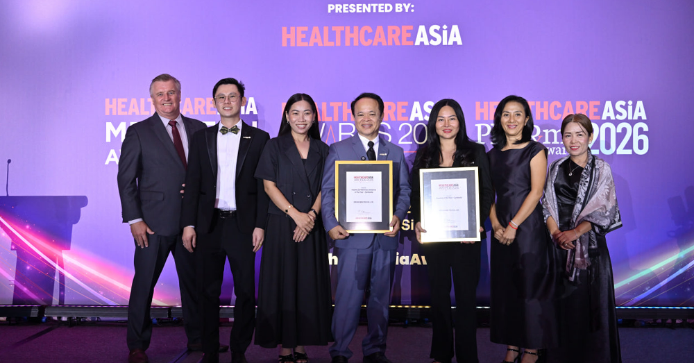 មន្ទីរពេទ្យខ្មែរដំបូងគេ ទទួលបានពានរង្វាន់ «មន្ទីរពេទ្យឆ្នើម ប្រចាំប្រទេសកម្ពុជា ឆ្នាំ២០២៦» និងពានរង្វាន់ «ការលើកកម្ពស់សុខភាព និងសុខុមាលភាពដល់ប្រជាជនកម្ពុជា ឆ្នាំ២០២៦» នៅសិង្ហបុរី