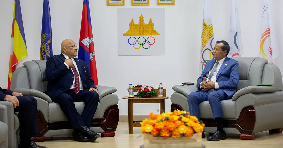 លោកបណ្ឌិត ថោង ខុន និងមន្ដ្រីជាន់ខ្ពស់ FIAS ប្ដេជ្ញារួមគ្នាគាំទ្រ និងជំរុញការអភិវឌ្ឍកីឡាសាំបូនៅកម្ពុជា