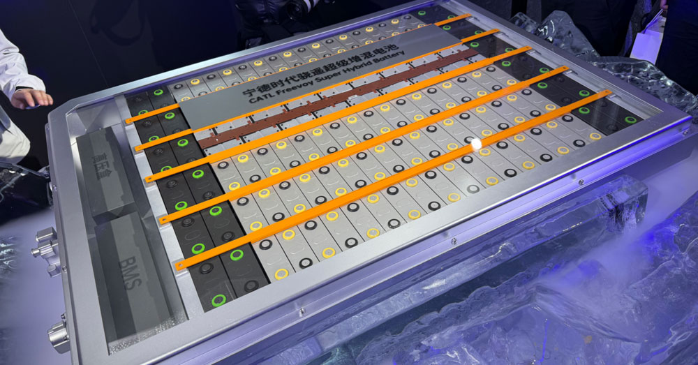 អ្នកបើកអាចភ្លេចចាក់សាំង! អាគុយជំនាន់ថ្មីទី២ «Freevoy» បង្កើតសម្រាប់រថយន្ត Hybrid អាចរត់ដោយថាមពលអគ្គិសនីសុទ្ធរហូតដល់ ៦០០គីឡូម៉ែត្រ