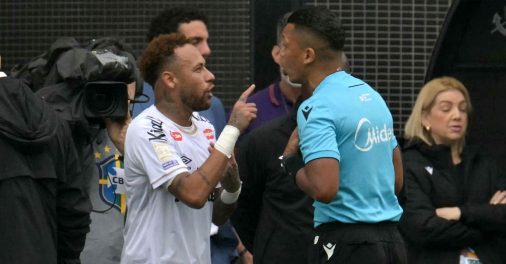 Neymar ផ្ទុះកំហឹង នៅពេលអាជ្ញាកណ្តាលប្តូរខុស
