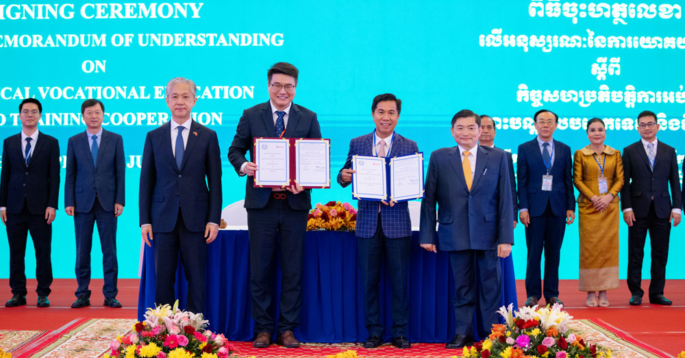 ក្រសួងការងារ និងក្រុមហ៊ុន BYD រួមគ្នាពង្រឹងការបណ្តុះបណ្តាល ធនធានមនុស្សក្នុងស្រុក និងការអភិវឌ្ឍឧស្សាហកម្ម