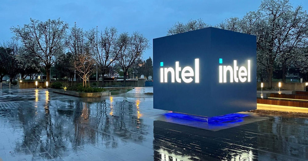 Intel គ្រោងរៃអង្គាសប្រាក់ ១៥ ពាន់លានដុល្លារ តាមរយៈការលក់ភាគហ៊ុន ដើម្បីពង្រីកអាជីវកម្មផលិតបន្ទះឈីប