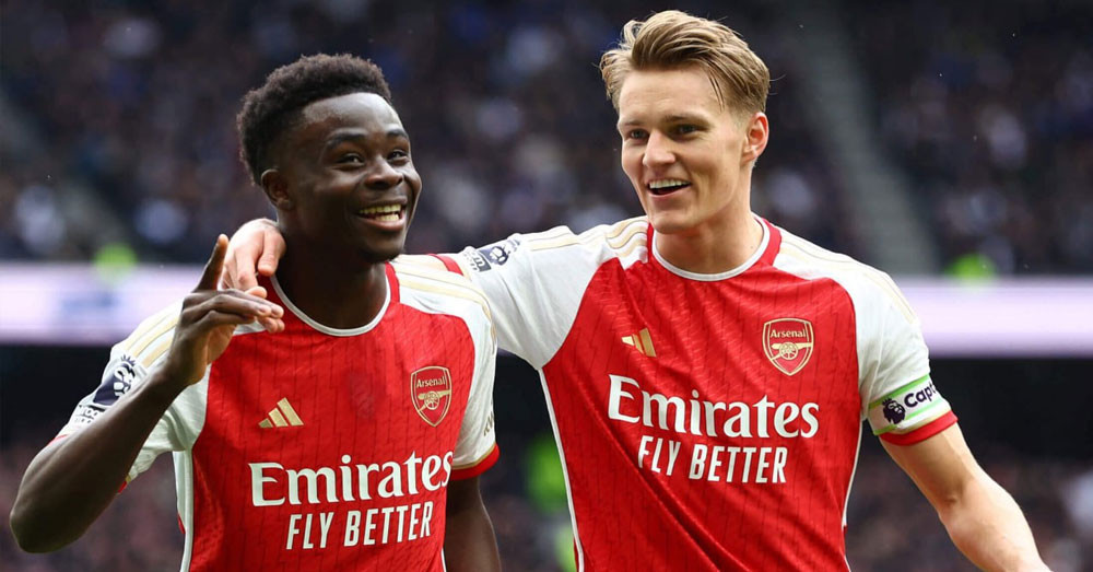Odegaard និង Saka ក្លាយជាវីរបុរស ក្រោយរួមចំណែកជួយ Arsenal យកឈ្នះក្រុមខ្លាំង Chelsea