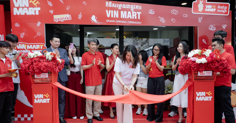 VINMART អបអរសាទរខួបគម្រប់ ១ឆ្នាំ ក្រោមសារ «មួយឆ្នាំដ៏រឹងមាំ ឆ្ពោះទៅកាន់ឆ្នាំជាច្រើនទៀត» បន្តគាំទ្រផលិតផល និងអាជីវកម្មក្នុងស្រុក