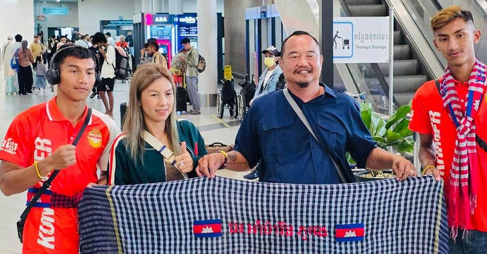 កីឡាករប្រដាល់កូនប្រុសអេភូថង ២នាក់ ត្រូវបានសហព័ន្ធពិន័យមិនឱ្យប្រកួតរយៈពេលកន្លះឆ្នាំ