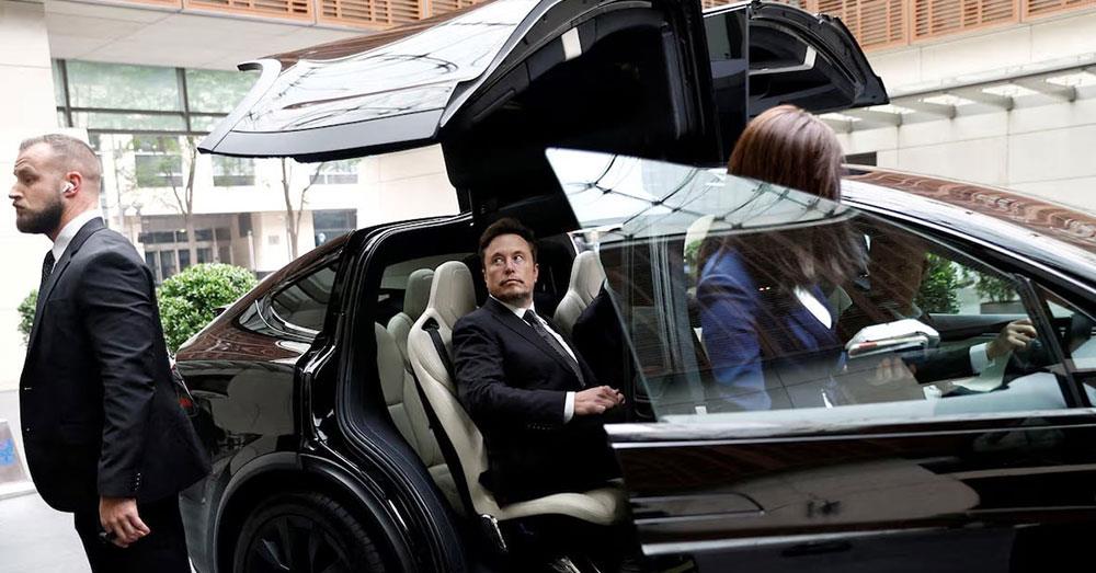 Elon Musk ច្រានចោលព័ត៌មានលេចឮថា Tesla រៀបចំលក់អាជីវកម្មនៅចិន ដើម្បីរួមបញ្ចូលគ្នាជាមួយ SpaceX