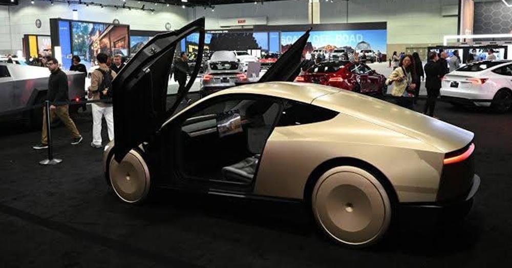 Tesla គ្រោងលក់តាក់ស៊ីគ្មានចង្កូត Cybercab នៅចុងឆ្នាំនេះ ខណៈអាមេរិកកំពុងស៊ើបអង្កេត